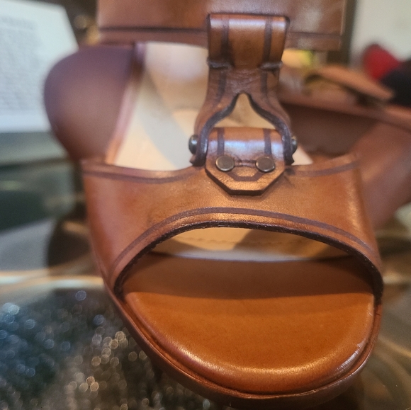 Frye Sonia Y Strap Gladiator Heels - Picture 4 of 7